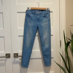 AG The Mid-rise Straight Slim Stevie Capri Size 27